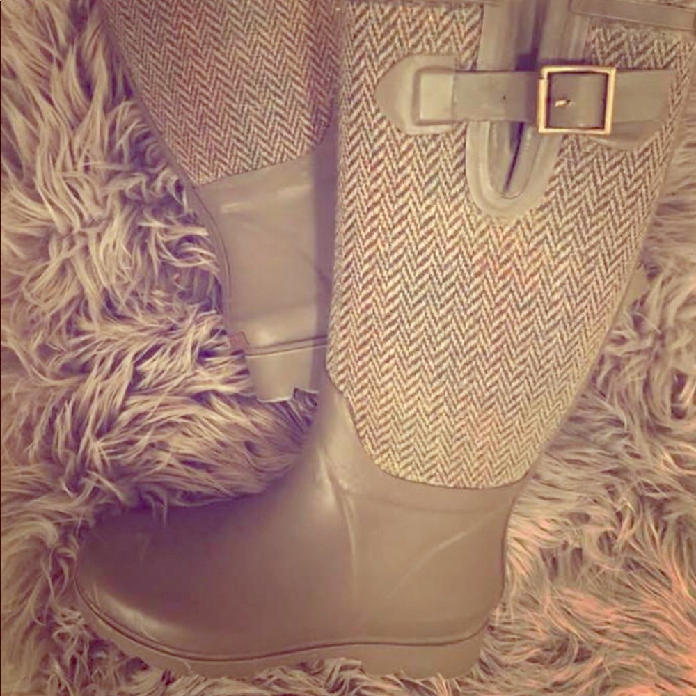 Banana republic green boots